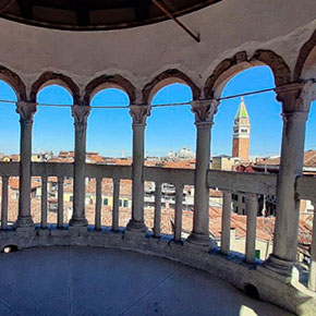 Scala Contarini del Bovolo