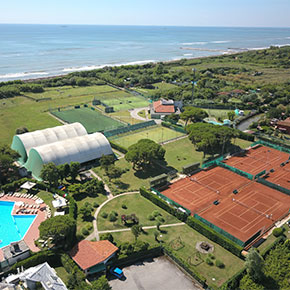 Play tennis in Venice